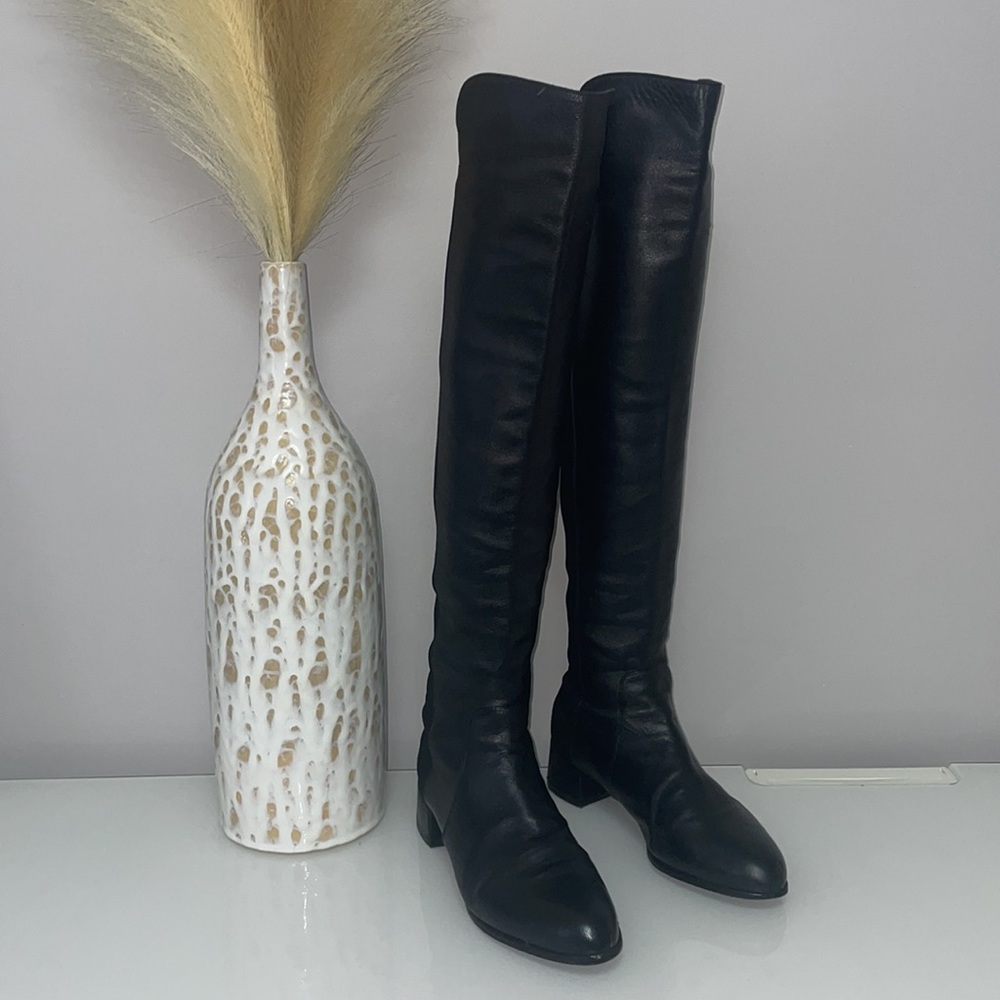 Stuart Weitzman Black Leather Knee-High Boots